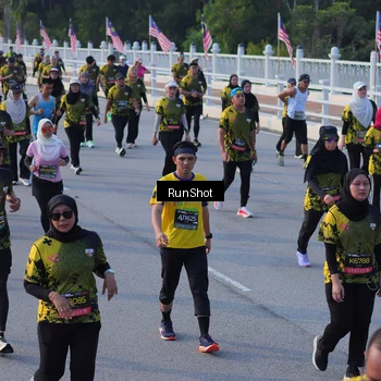 Runner Photo 7119311