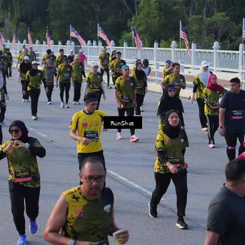 Runner Photo 7119314