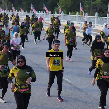 Runner Photo 7119315