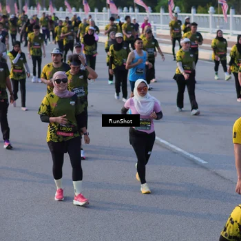 Runner Photo 7119335