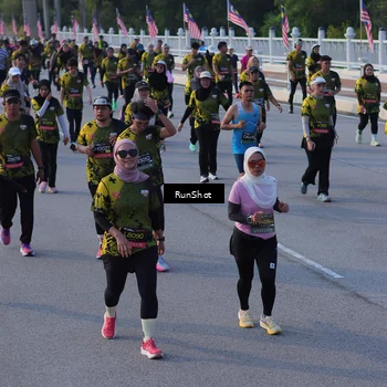 Runner Photo 7119338