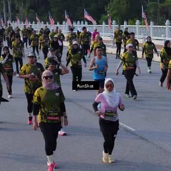 Runner Photo 7119341