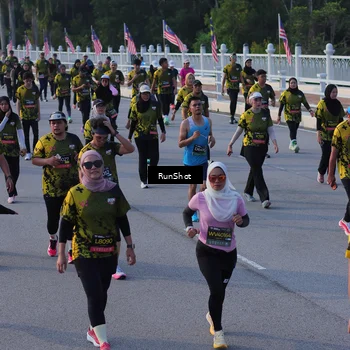 Runner Photo 7119342
