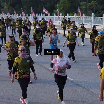 Runner Photo 7119343