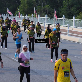 Runner Photo 7119346