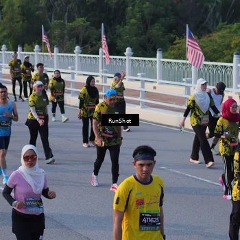 Runner Photo 7119348