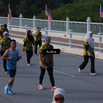 Runner Photo 7119372