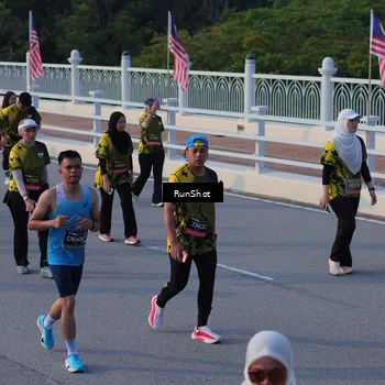 Runner Photo 7119373