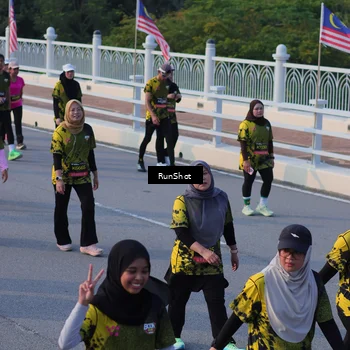 Runner Photo 7119448