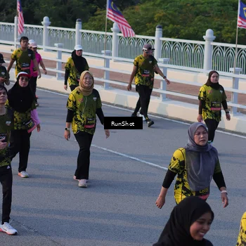 Runner Photo 7119456