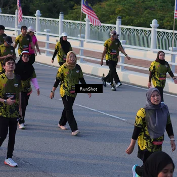 Runner Photo 7119457