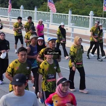 Runner Photo 7119472