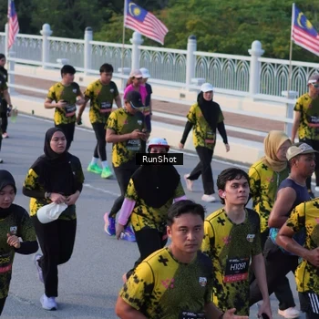 Runner Photo 7119481
