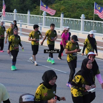Runner Photo 7119487