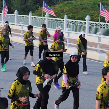 Runner Photo 7119489