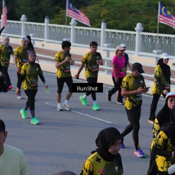 Runner Photo 7119494