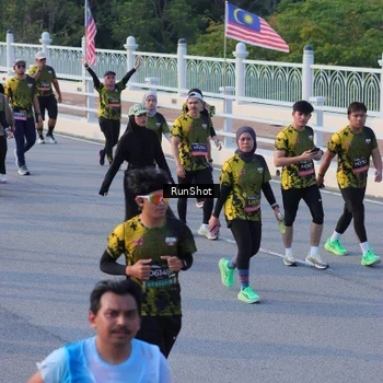 Runner Photo 7119510