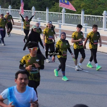 Runner Photo 7119513