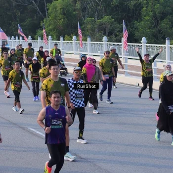 Runner Photo 7119514