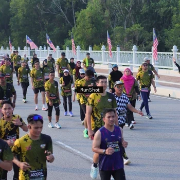Runner Photo 7119518