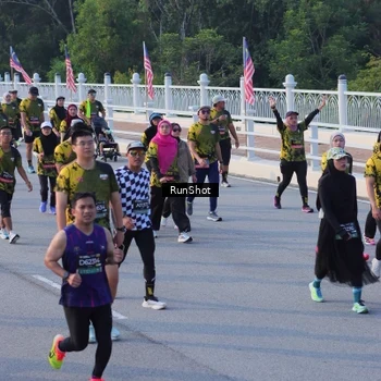 Runner Photo 7119520