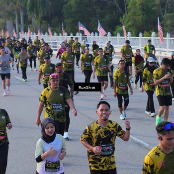 Runner Photo 7119530