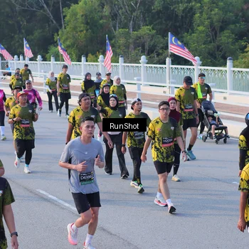 Runner Photo 7119596