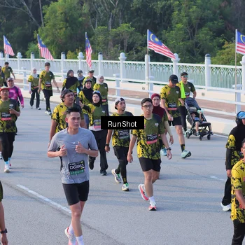 Runner Photo 7119598