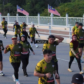 Runner Photo 7119638