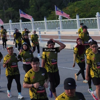 Runner Photo 7119643