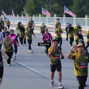Runner Photo 7119646
