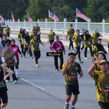 Runner Photo 7119650