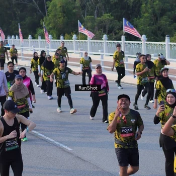 Runner Photo 7119652