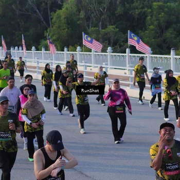 Runner Photo 7119655