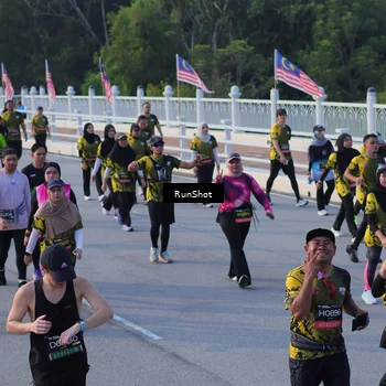 Runner Photo 7119657