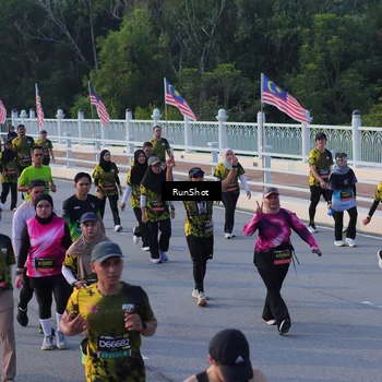 Runner Photo 7119675
