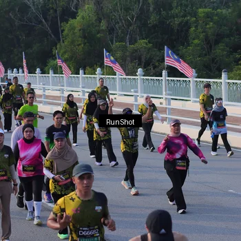 Runner Photo 7119678