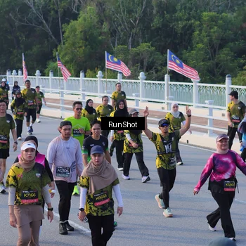 Runner Photo 7119695