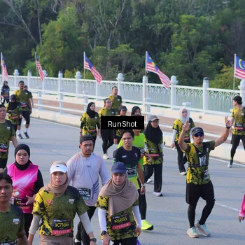 Runner Photo 7119696