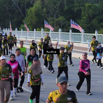 Runner Photo 7119706