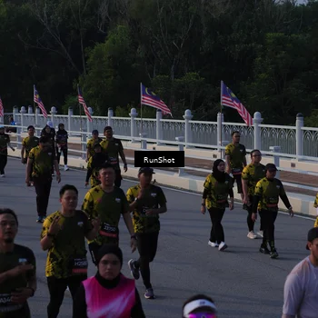 Runner Photo 7119711