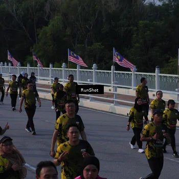 Runner Photo 7119722