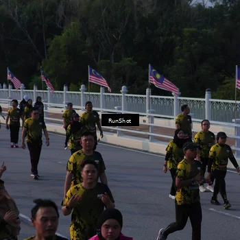 Runner Photo 7119723