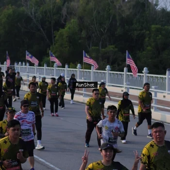 Runner Photo 7119748