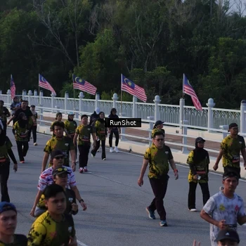 Runner Photo 7119757