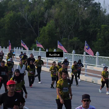 Runner Photo 7119783