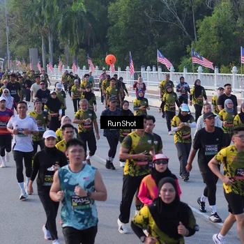 Runner Photo 7119809