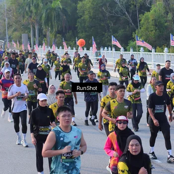 Runner Photo 7119813
