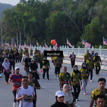 Runner Photo 7119834