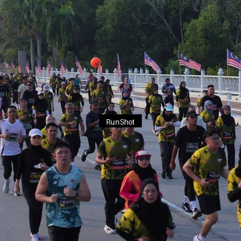 Runner Photo 7119837
